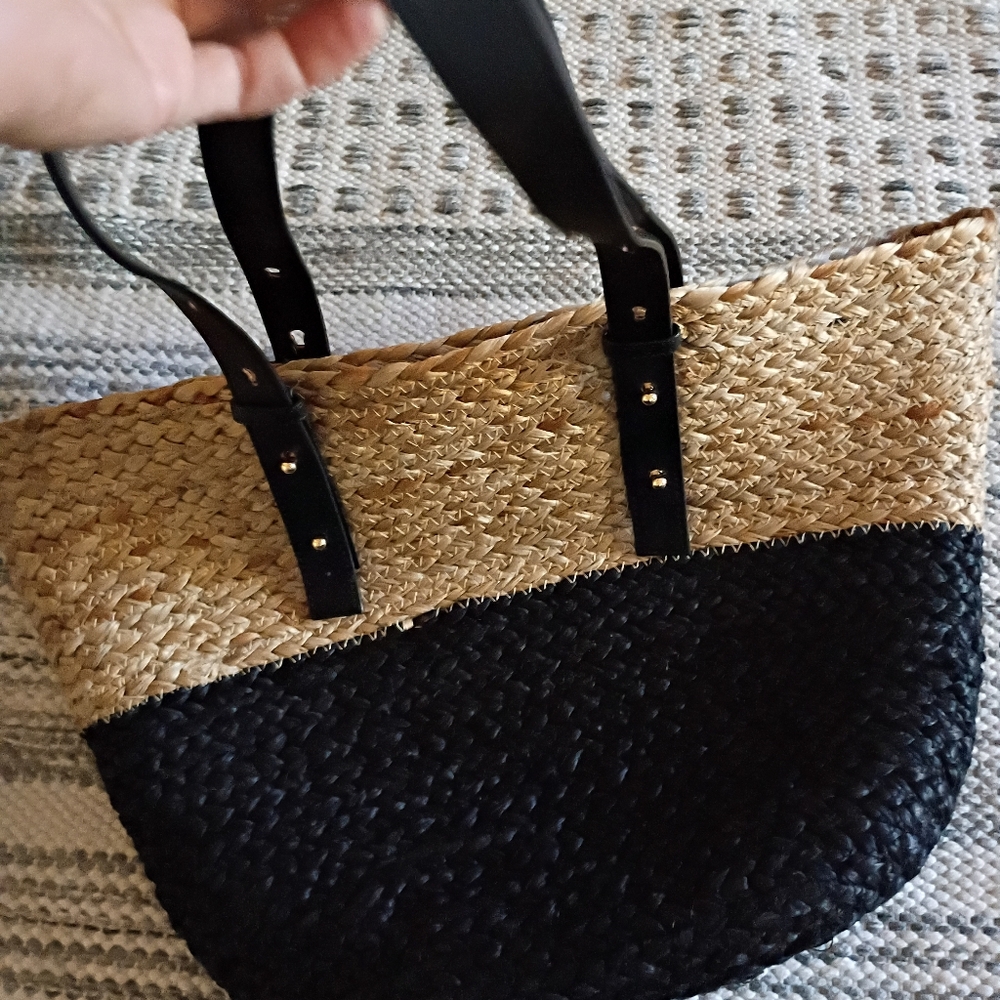 Hand Crafted Black and Tan Woven Tote - Picture 3 of 4